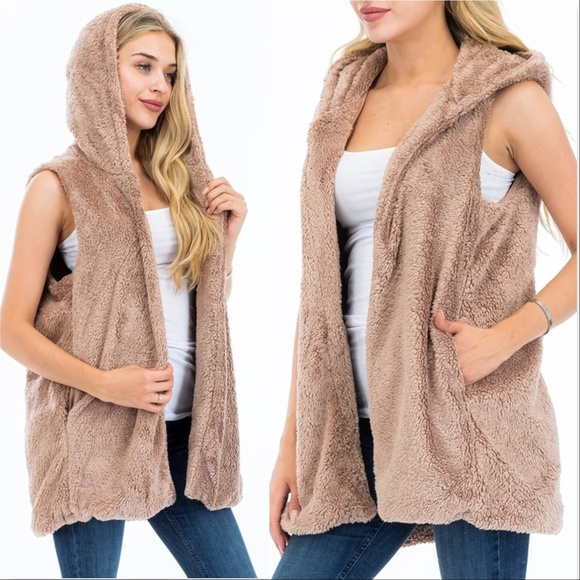 Jackets & Blazers - ULTRA SOFT FLEECED VEST